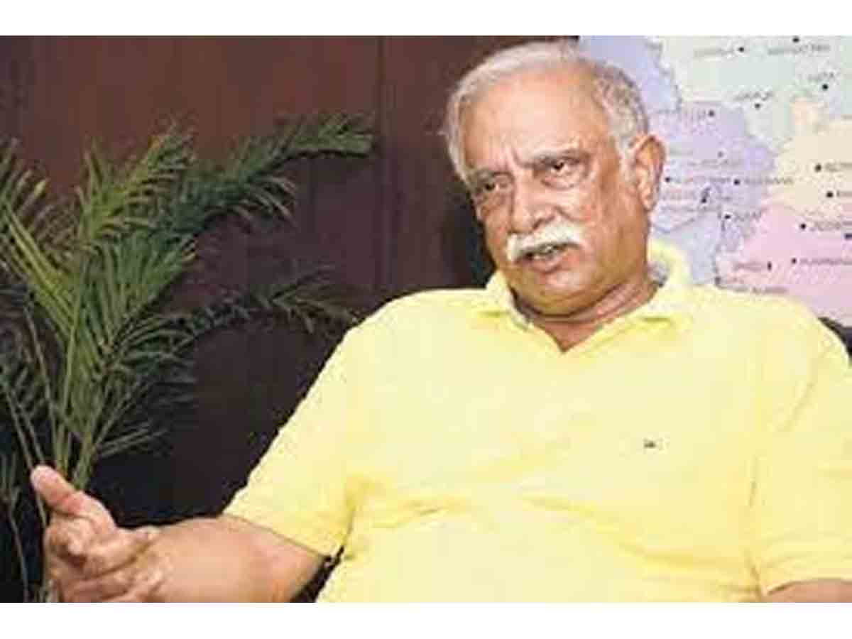 ఏపీలో కేంద్ర మాజీ మంత్రిపై కేసులు నమోదు..