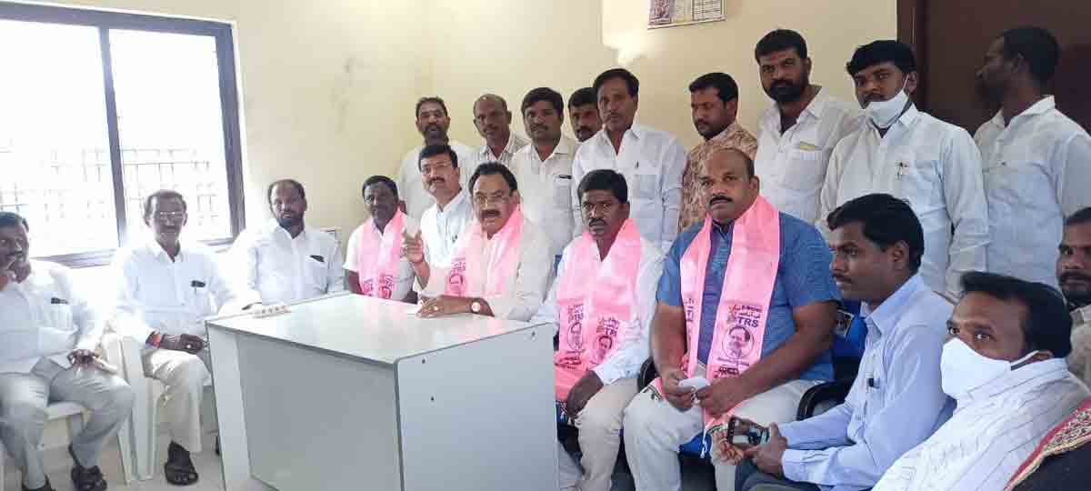 రాష్ర్టాభివృద్ధిని అడ్డుకునేందుకు బీజేపీ కుట్ర