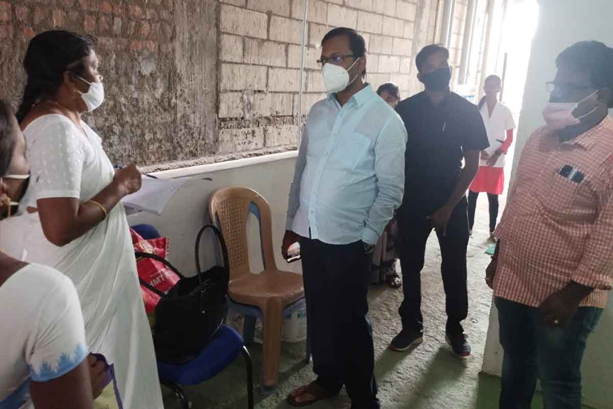 వంద శాతం వ్యాక్సినేషన్‌కు సహకరించాలి