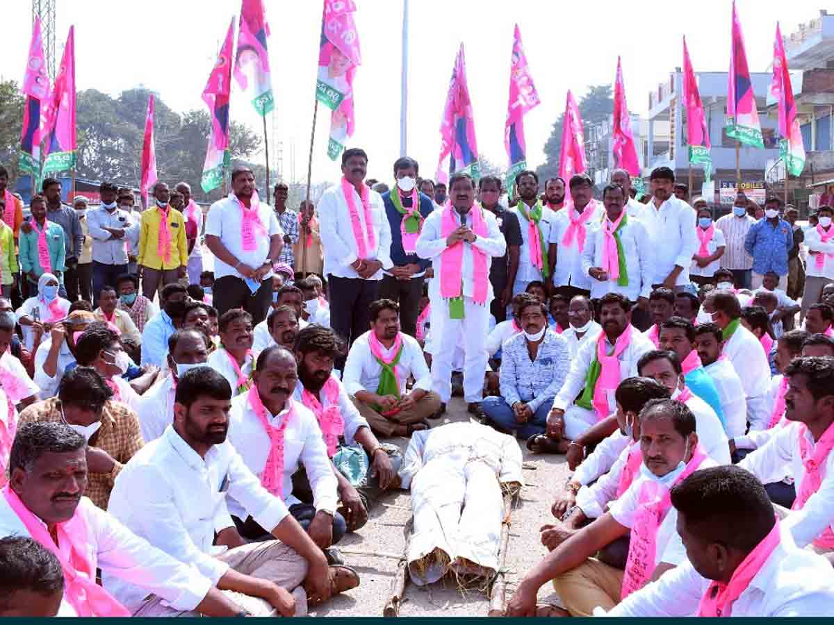 Rangareddy : బీజేపీ ప్రభుత్వం చెప్పేదొకటి.. చేసేదొకటి.. ఎమ్మెల్సీ డాక్టర్‌ పట్నం మహేందర్‌రెడ్డి