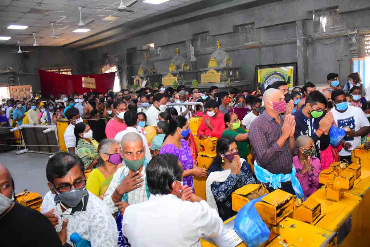 యాదాద్రిలో భక్తజనసంద్రం