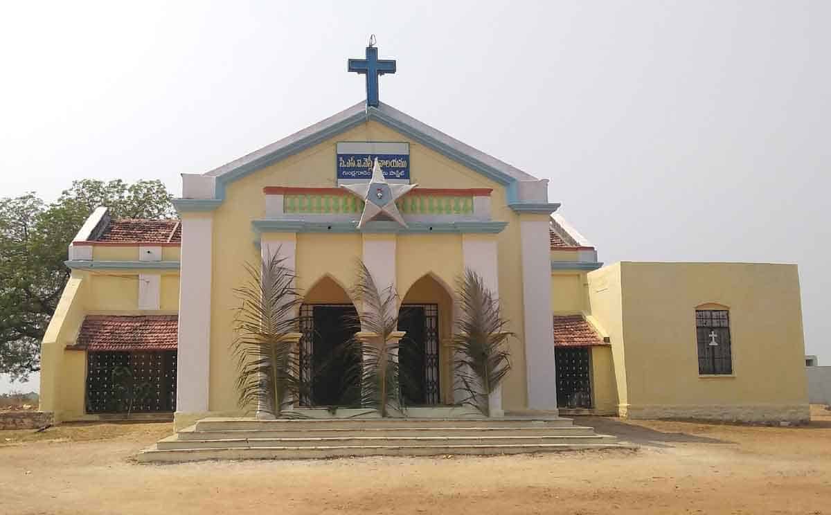 క్రిస్మస్‌కు చర్చిలు ముస్తాబు