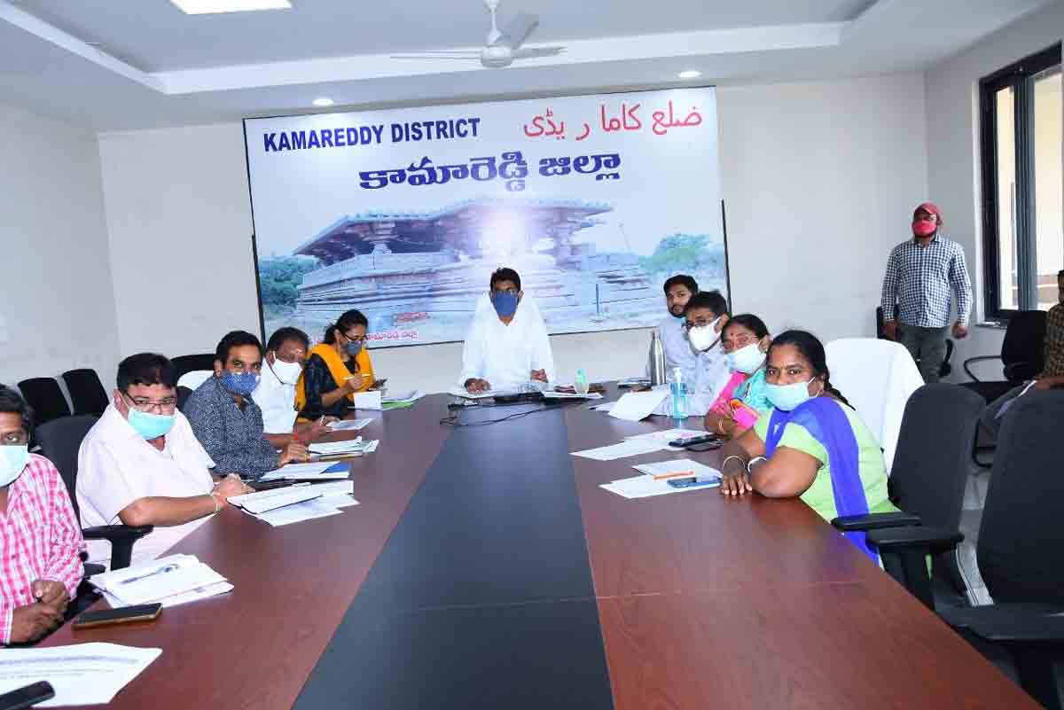 నెలాఖరులోగా వందశాతం వ్యాక్సినేషన్‌ పూర్తిచేయాలి