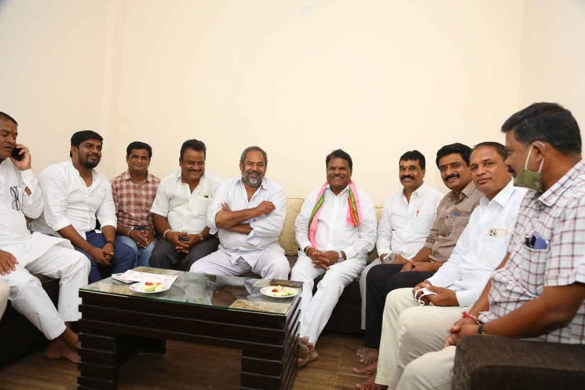 రైతుల ఉద్యమంతో దిగొచ్చిన కేంద్రం