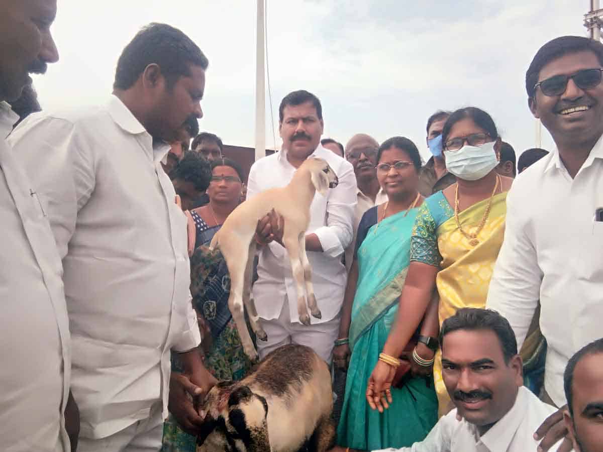 లబ్ధిదారుల ఎంపిక పారదర్శకంగా ఉండాలి