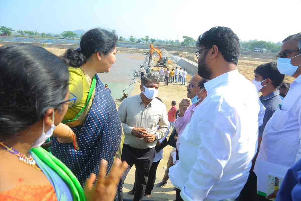 శాశ్వత నిర్మాణాలు చేపట్టండి