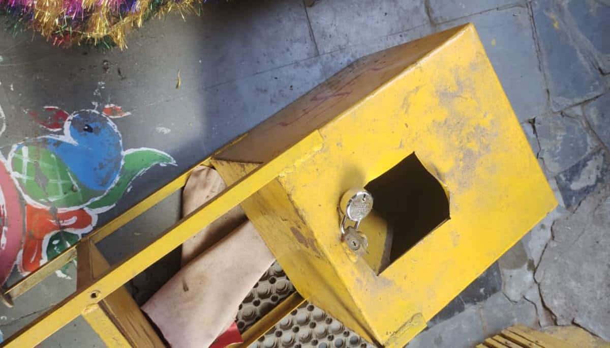 Theft on temples | బల్కంపేట లోని దేవాలయాల్లో చోరీ