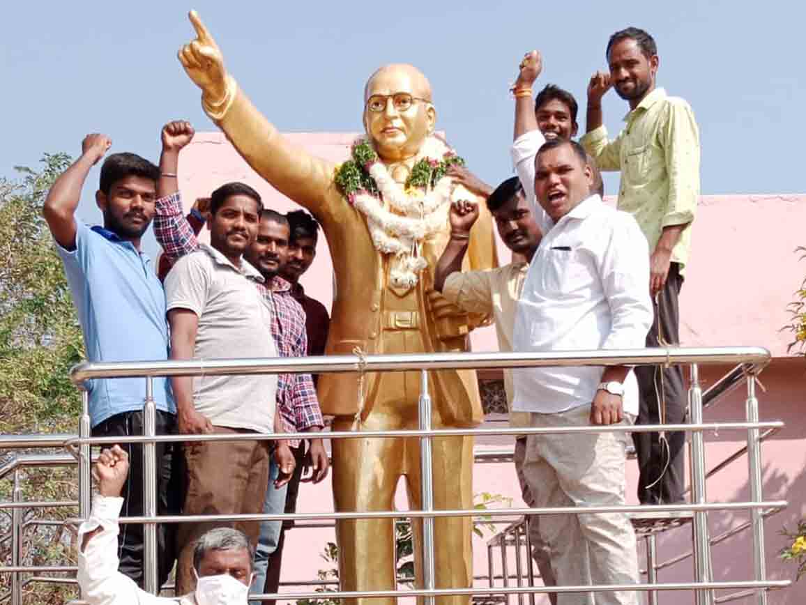 కరెన్సీ నోట్లపై అంబేద్కర్‌ ఫొటో ముద్రించాలి