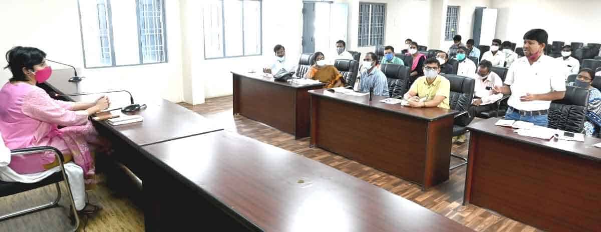 వేగం పెంచాలి