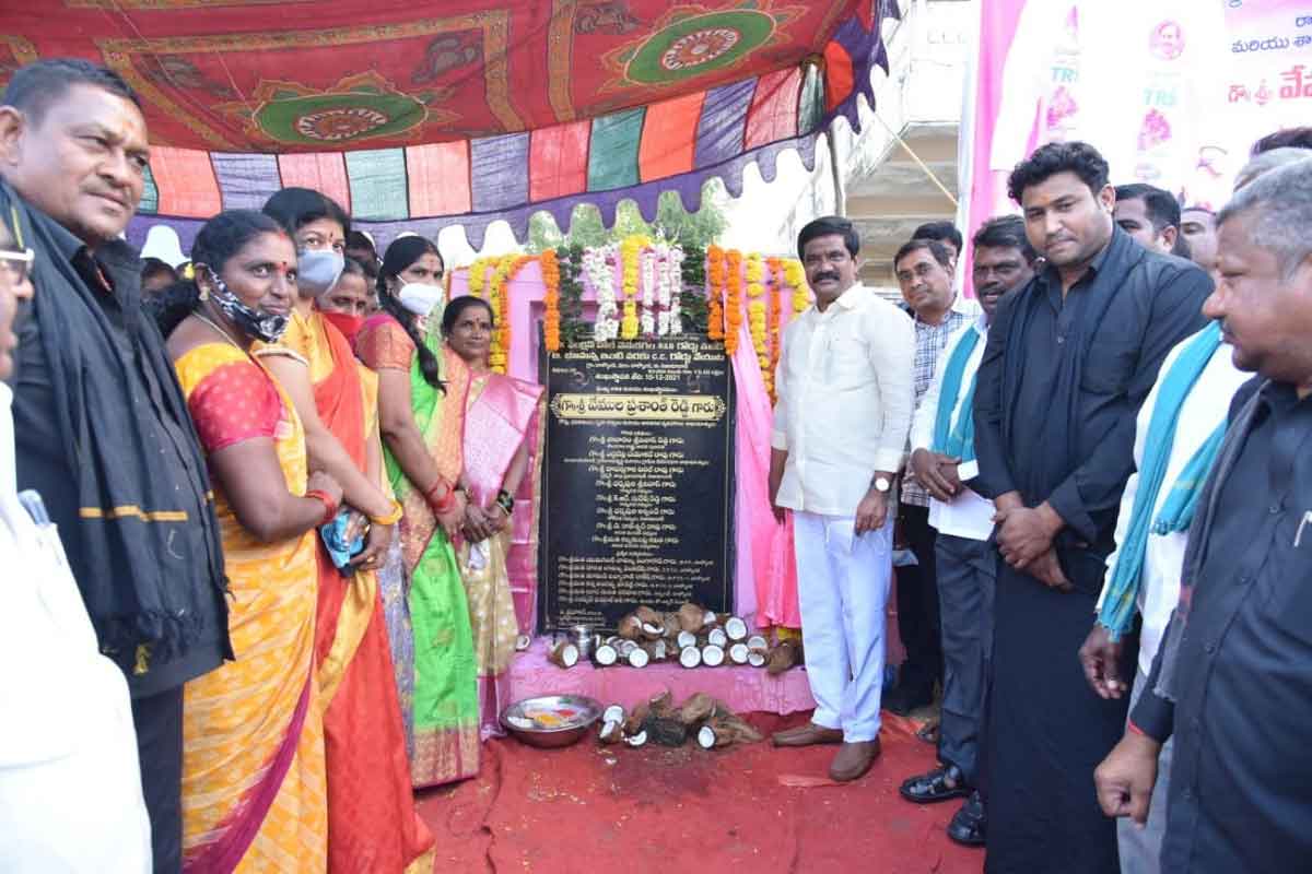 సీఎం సహకారంతోనే అభివృద్ధి