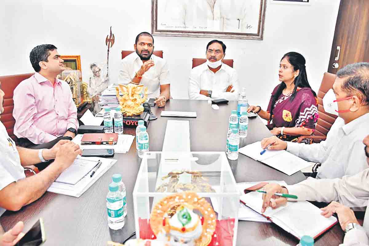 గుడుంబా విక్రేతలపై పీడీయాక్ట్