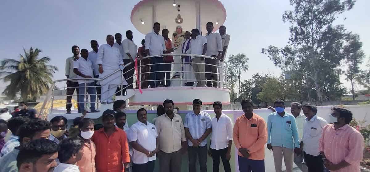 మదర్‌థెరిసా ఆశయాలు కొనసాగిద్దాం