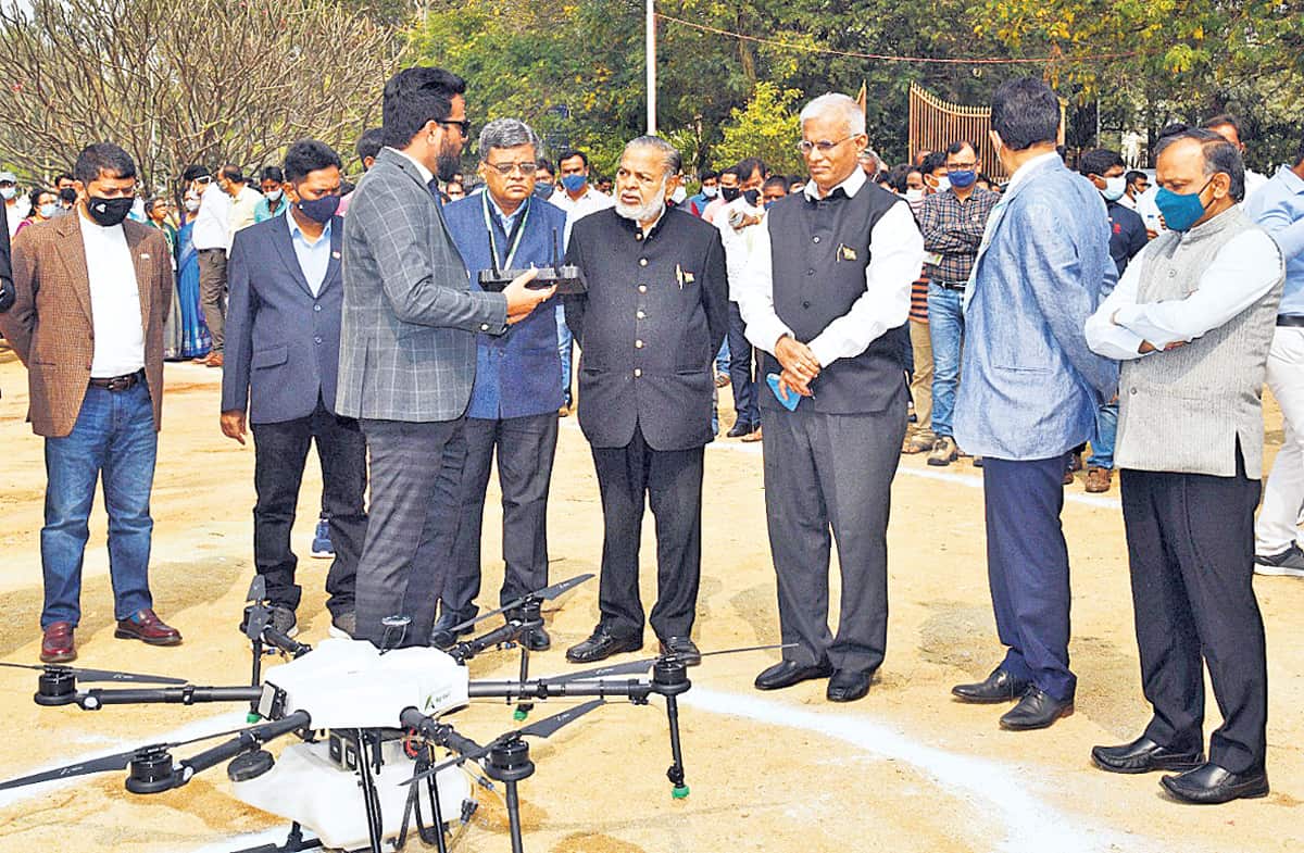 Drones in Agriculture | డ్రోన్‌ వినియోగంతో లాభాలు అధికం