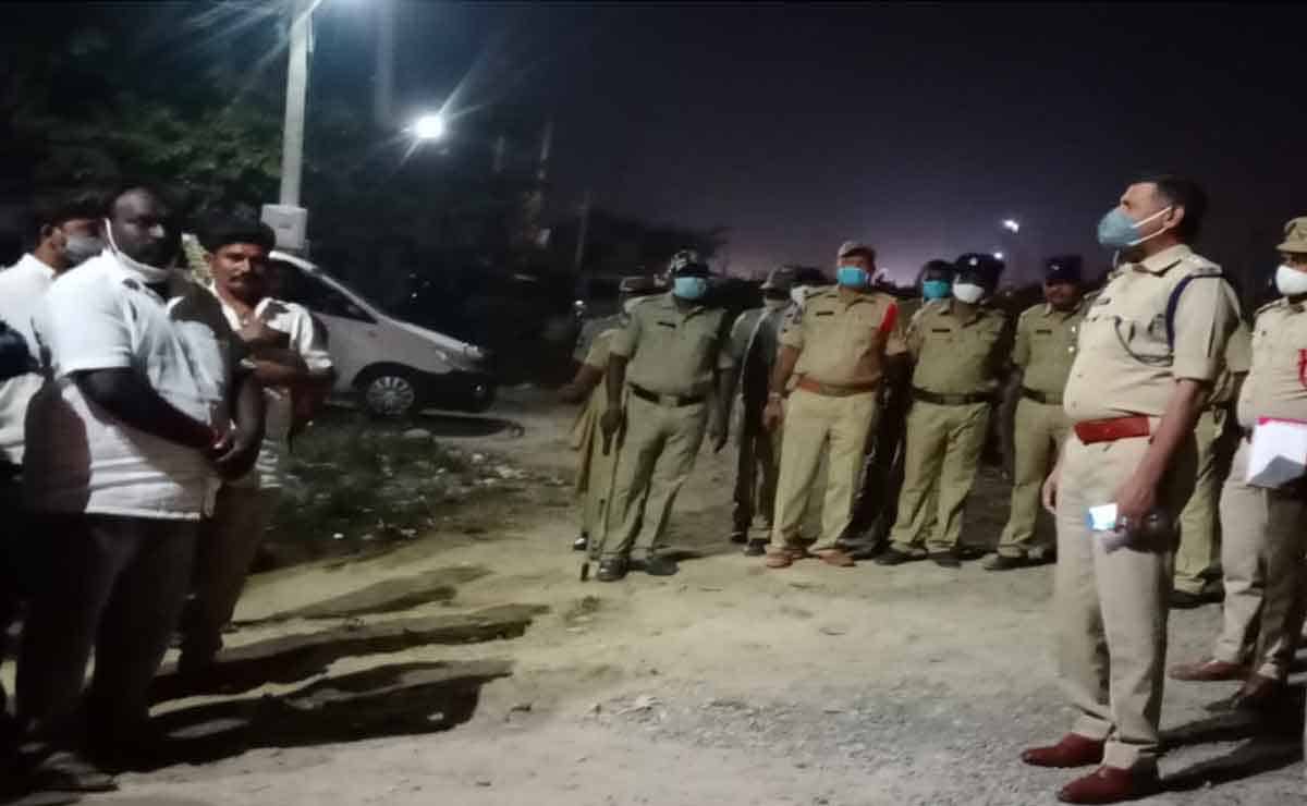 అక్రమాలపై ఉక్కుపాదం