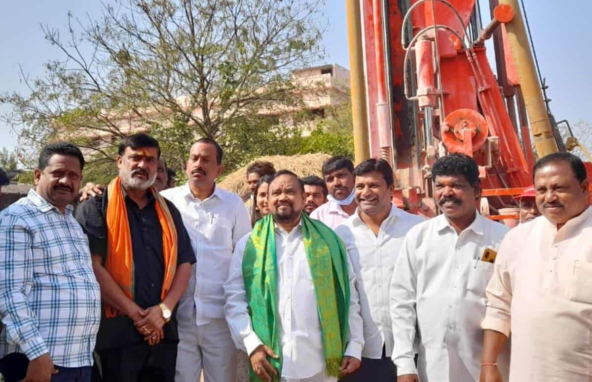 Water problems | నీటి ఎద్దడి తలెత్తకుండా చర్యలు.. స‌మ‌స్య ఉన్న‌చోట బోర్లు : ఎమ్మెల్యే సాయన్న