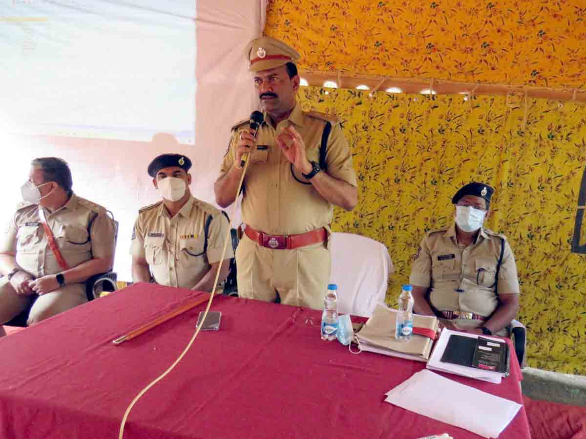 Vikarabad : క్రమ శిక్షణతో విధులు నిర్వహించాలి.. వికారాబాద్‌ జిల్లా ఎస్పీ కోటిరెడ్డి