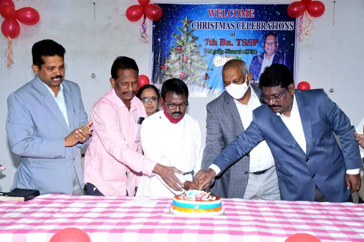 ఘనంగా క్రిస్మస్‌ వేడుకలు