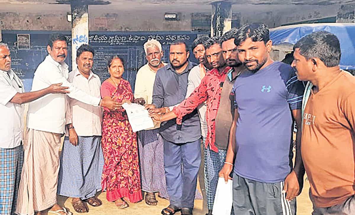 CM Relief fund | నిరుపేదలకు సీఎంఆర్‌ఎఫ్‌ ఆసరా