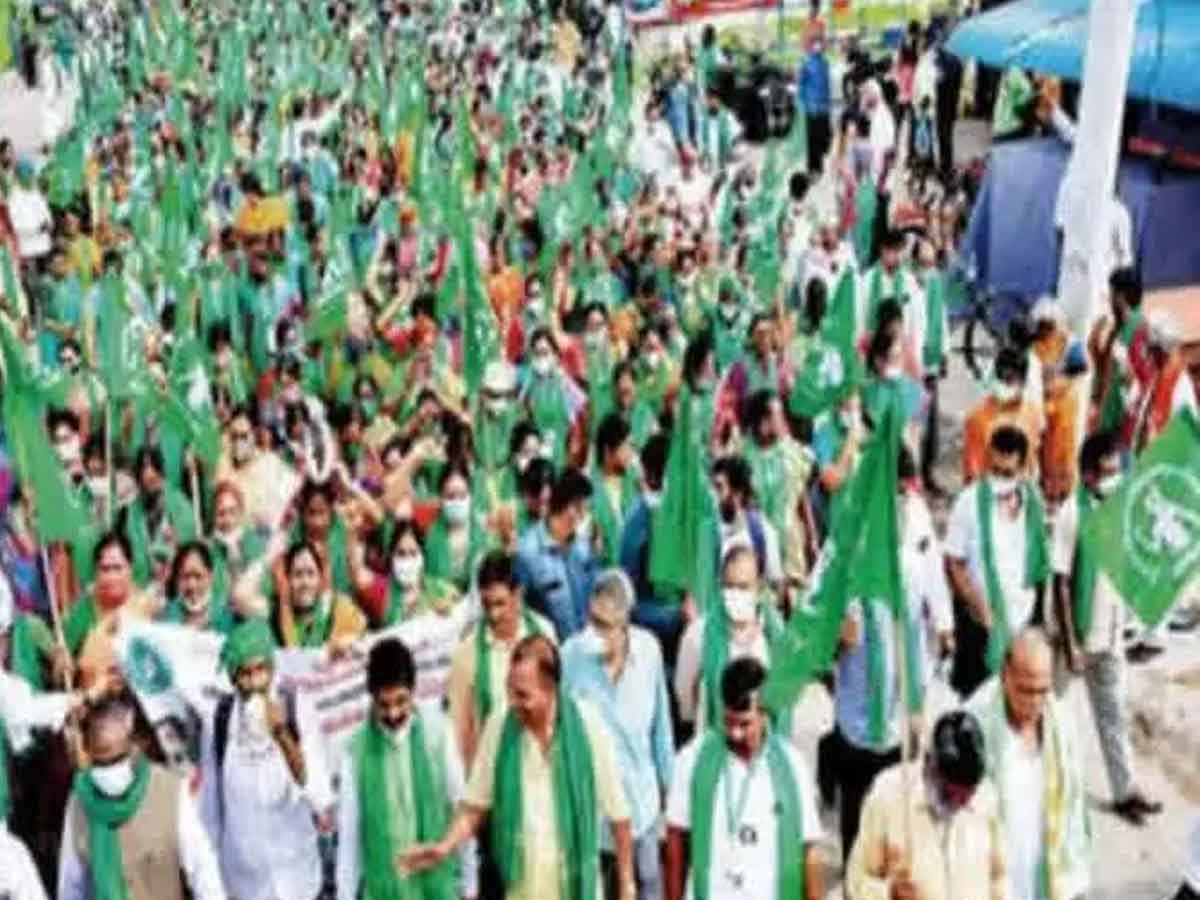 Padayatra : 34 వ రోజుకు చేరిన రైతుల పాదయాత్ర