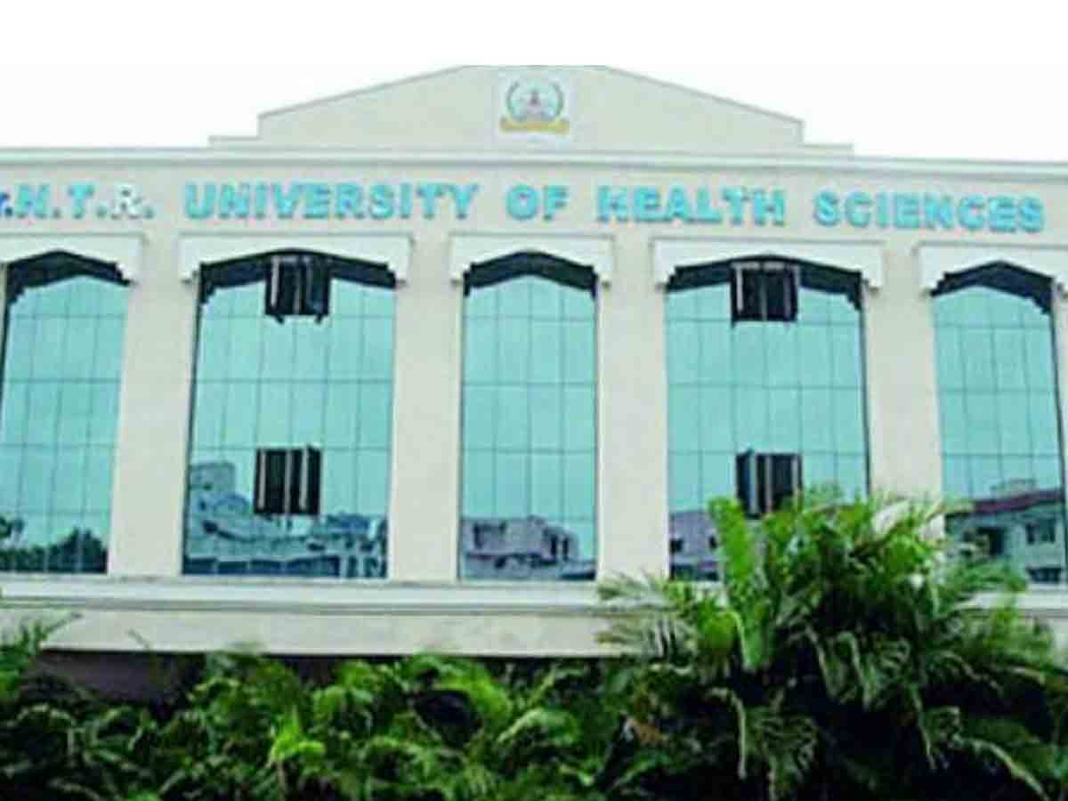 ఎన్టీఆర్‌ హెల్త్‌ వర్సిటీలో స్నాతకోత్సవం వాయిదా..