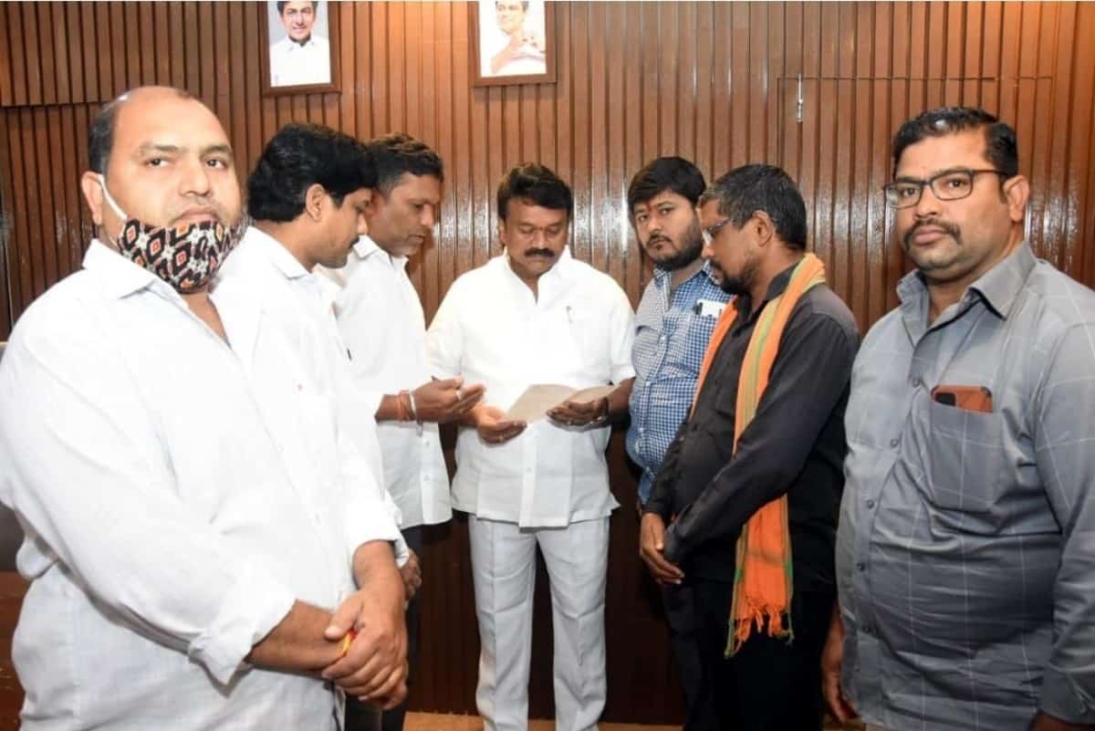 Modern lighting | మోడ్రన్‌ లైటింగ్‌ సిస్టమ్ ఏర్పాటుకు విన‌తి.. తక్షణమే స్పందించిన మంత్రి