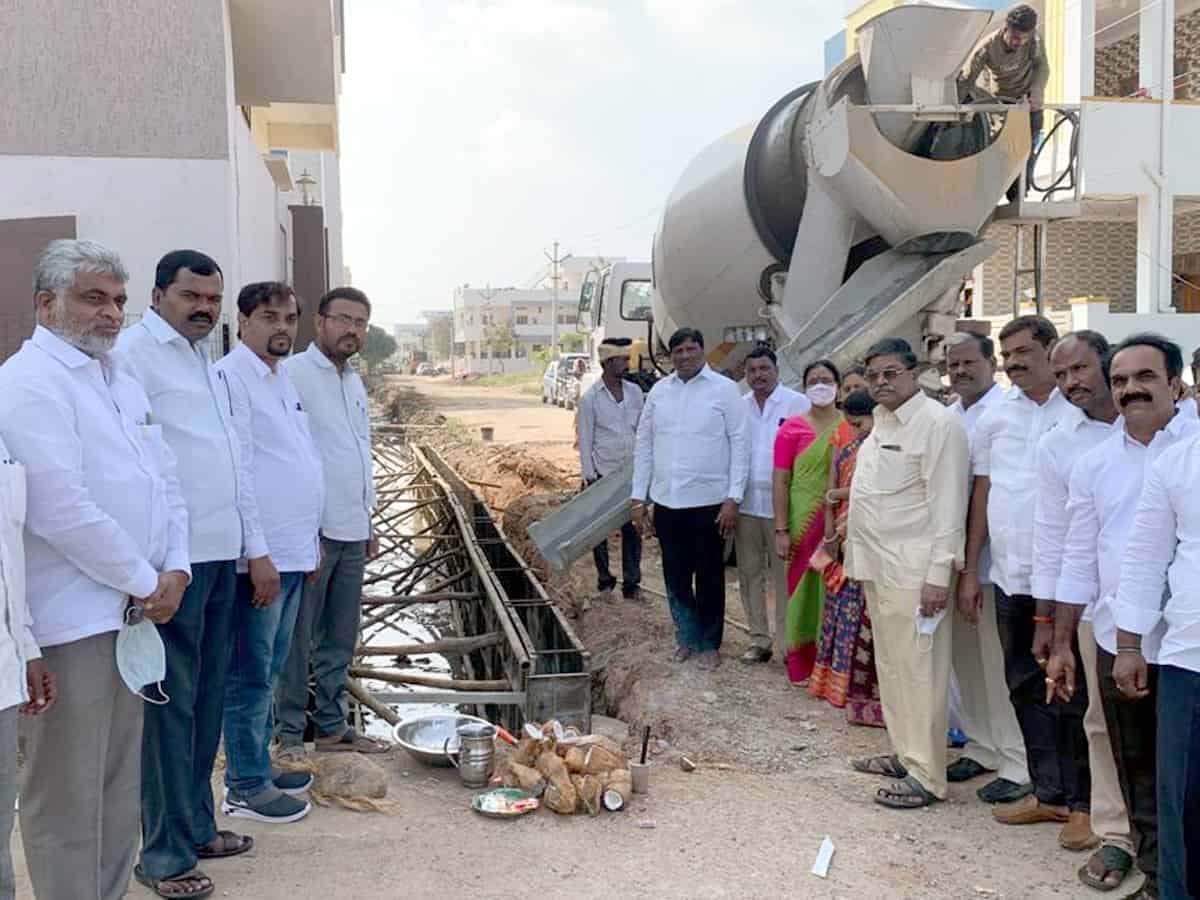 Parigi : పరిగి సమగ్ర అభివృద్ధికి కృషి.. ఎమ్మెల్యే మహేశ్‌రెడ్డి