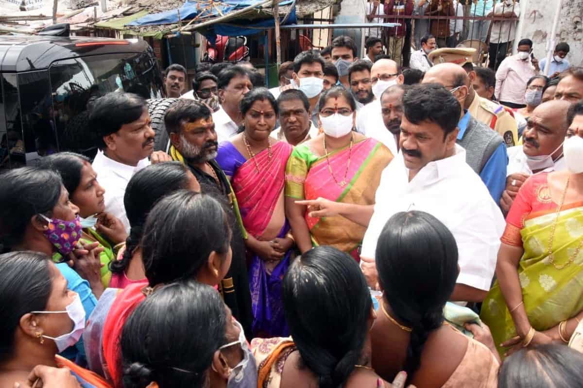 Balkampet yellamma | పెద్ద పుణ్య క్షేత్రాల‌ను తలపించే స్థాయిలో ఎల్లమ్మ దేవాలయం : మంత్రి తలసాని శ్రీనివాస‌యాద‌వ్‌