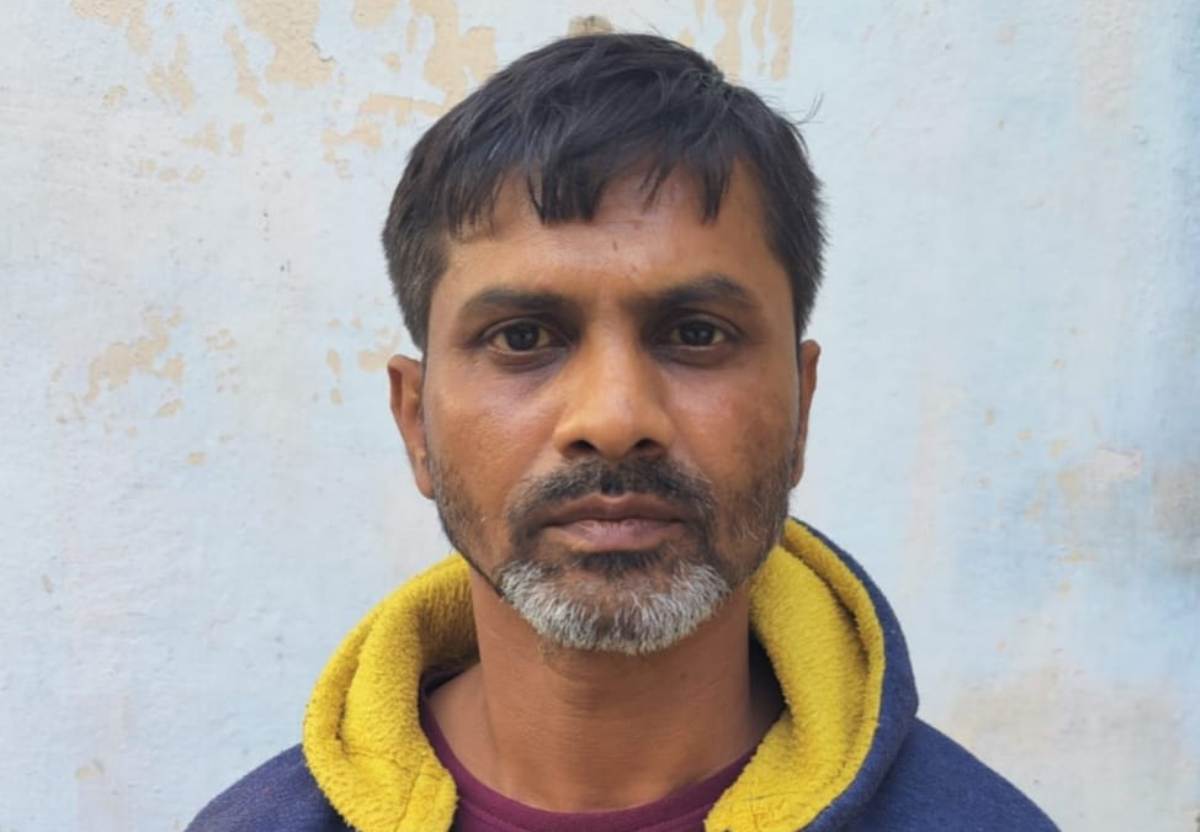 Thief arrested | పుత్తడి అనుకొని.. దొంగిలిస్తే.. క‌థ అడ్డం తిరిగింది