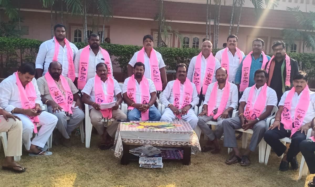 Bjp leaders | బీజేపీ నాయకులు కండ్లు లేని  కబోదులు