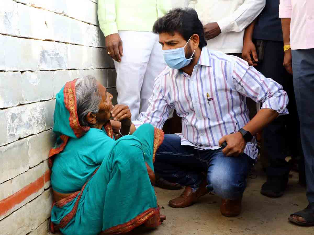 Vikarabad : ‘మీతో నేను’తో సమస్యల పరిష్కారం.. ఎమ్మెల్యే డాక్టర్‌ ఆనంద్‌