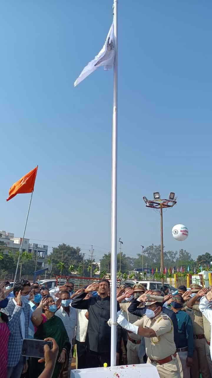 సింగరేణితో కోటి మందికి ఉపాధి