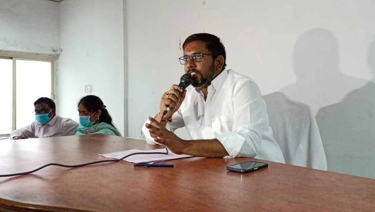 అందరి సహకారంతోనే అభివృద్ధి పనులు