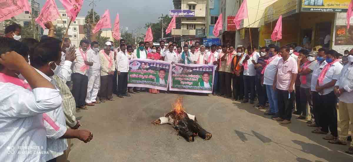 మొండి వైఖరి విడనాడాలి: జడ్పీ చైర్మన్‌