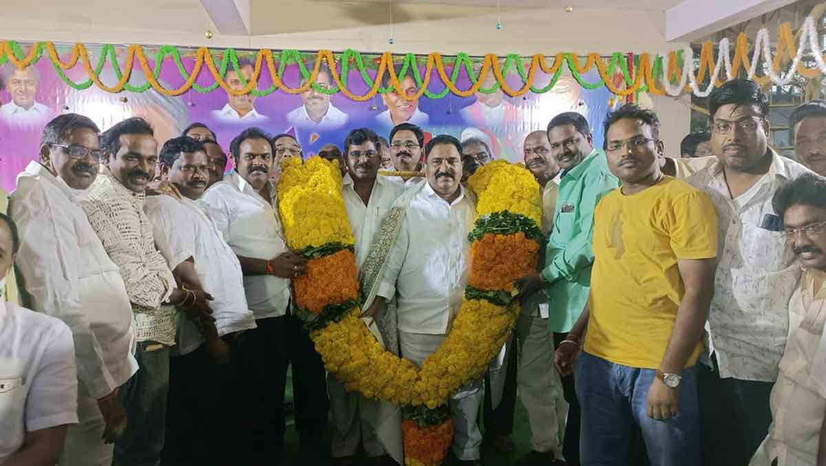 అన్ని మతాలకూ ప్రాధాన్యం : సండ్ర