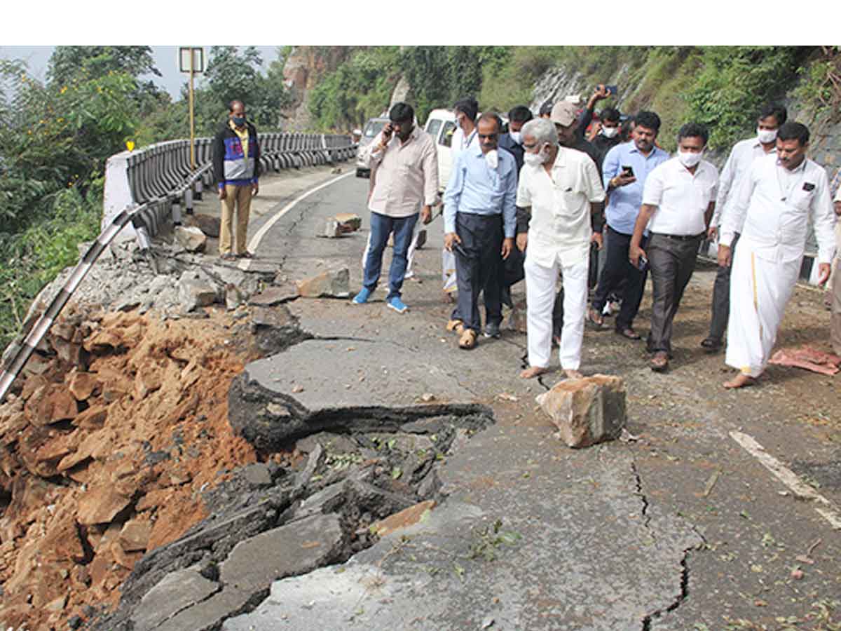 నేడు తిరుమలకు ఢిల్లీ ఐఐటీ నిపుణులు రాక