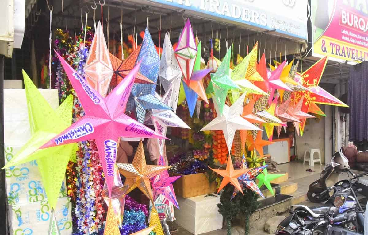 నగరంలో క్రిస్మస్‌ సందడి