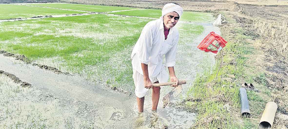 సేట్ల సుట్టూ తిరుగుడు తప్పింది..