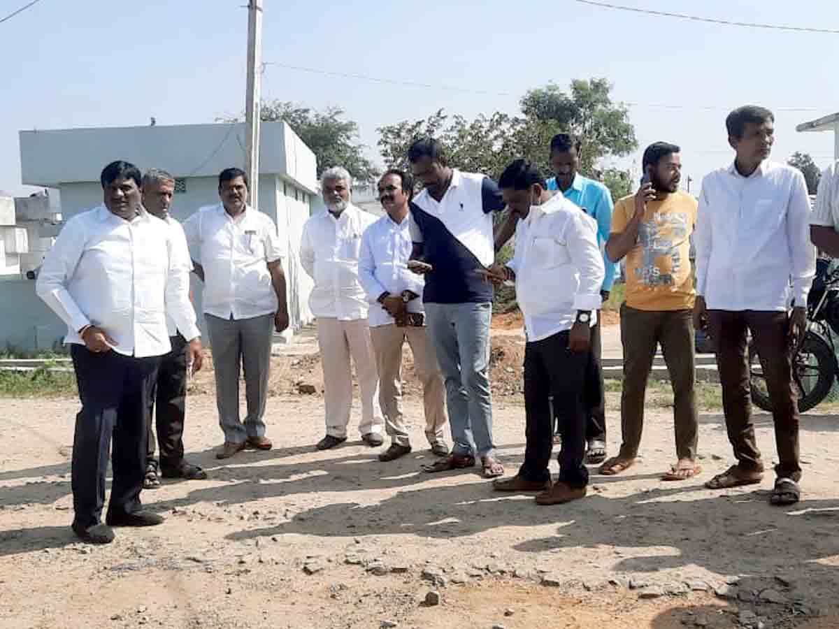 Rangareddy : రూ. కోటి 33లక్షలతో రోడ్డు నిర్మాణం.. వారం రోజుల్లో పూర్తి చేయాలి