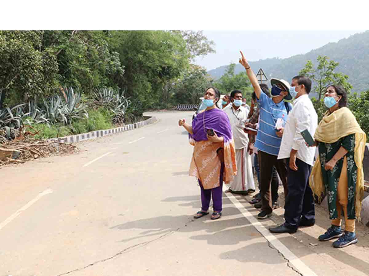 తిరుమలలో ఘాట్‌రోడ్లను పరిశీలించిన  కేరళ నిపుణుల బృందం