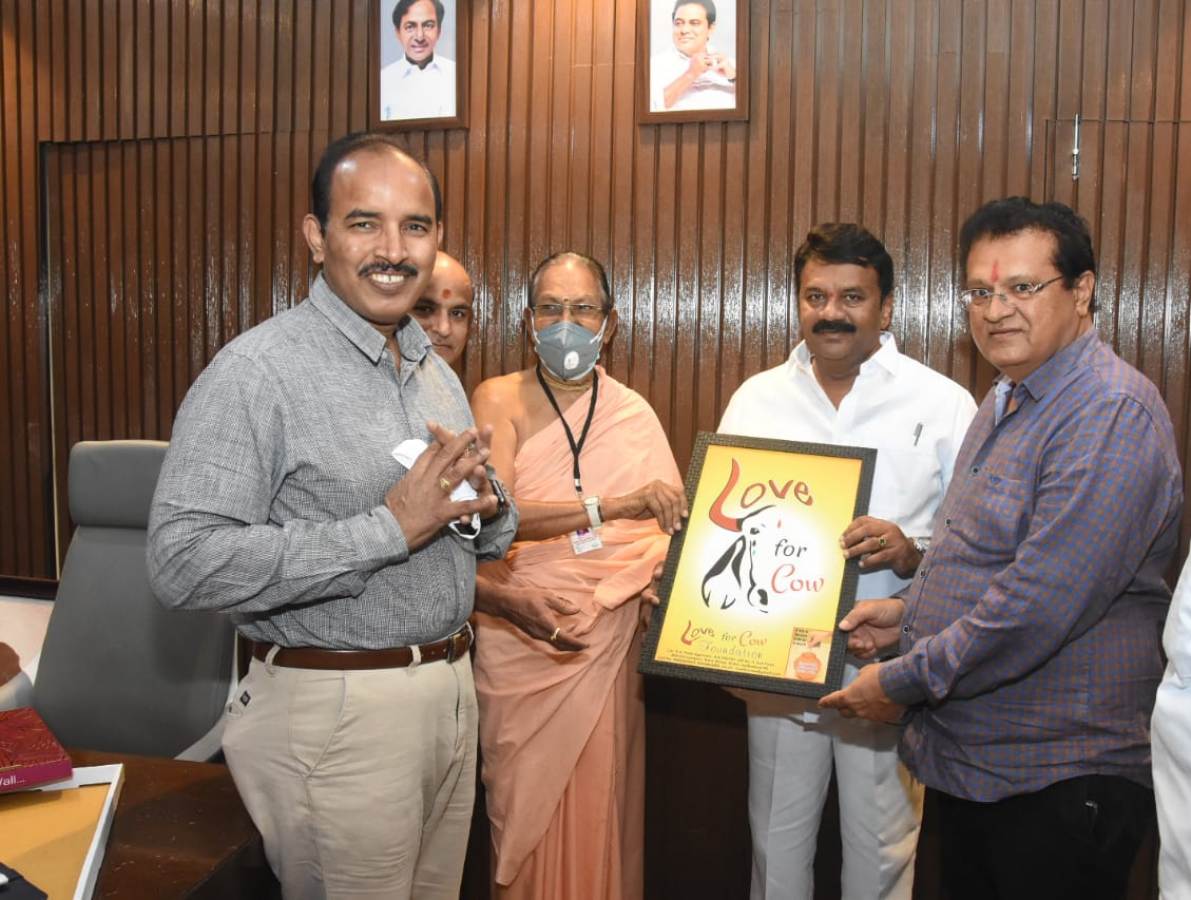 Goshala | గోశాలల నిర్వాహణ..అభివృద్దికి ప్రభుత్వం తోడ్పాటునందించాలి