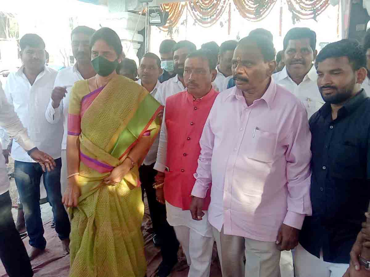 Rangareddy : ప్రతి ఒక్కరూ దైవ చింతన అలవర్చుకోవాలి.. మంత్రి సబితా ఇంద్రారెడ్డి