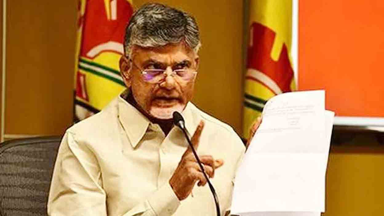 ప్రభుత్వం తప్పిదంతోనే ఏపీ వరదలో 60మంది మృతి : చంద్రబాబు