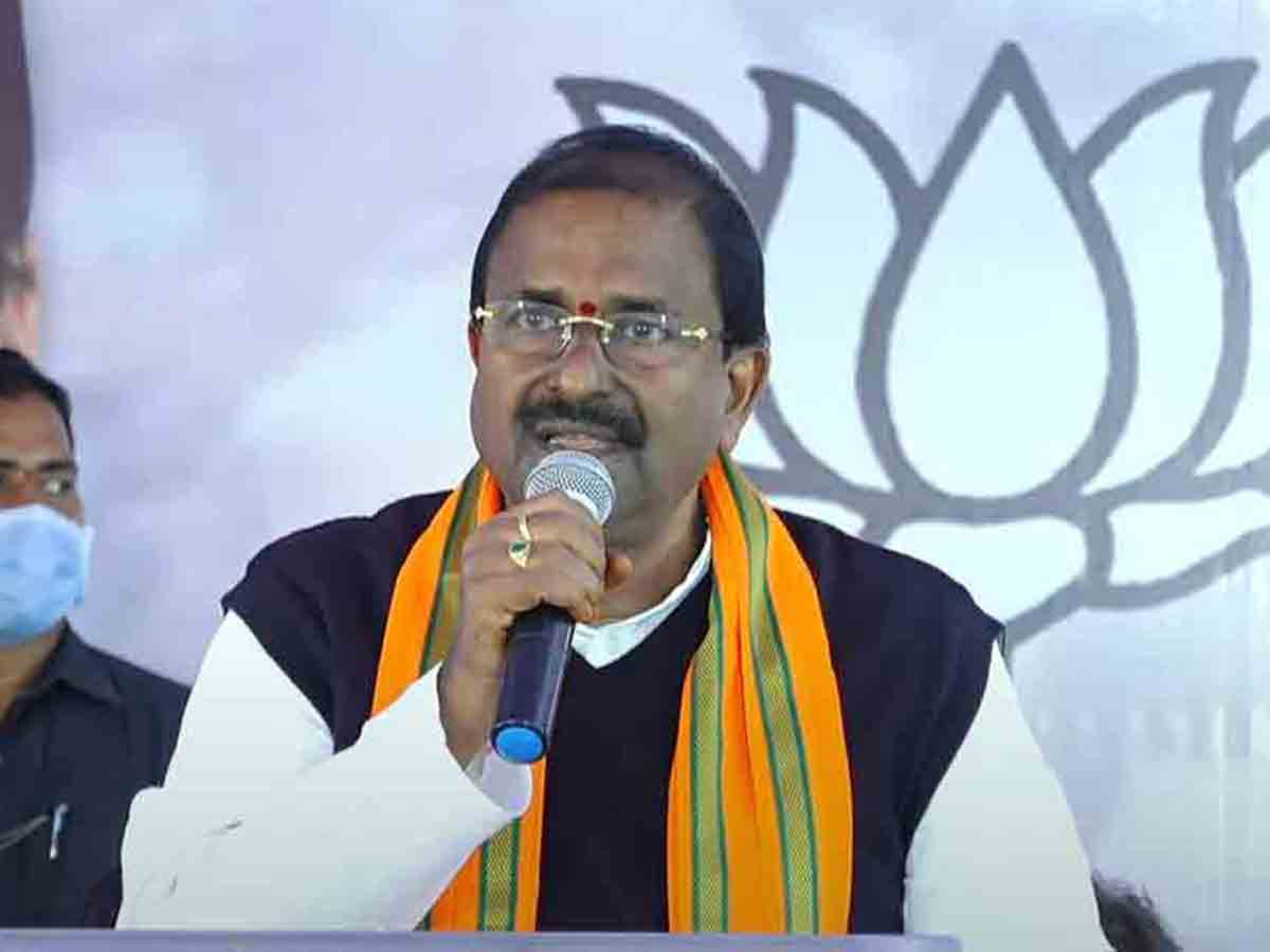 దేశద్రోహుల పేర్లను తొలగించాలి : సోము వీర్రాజు