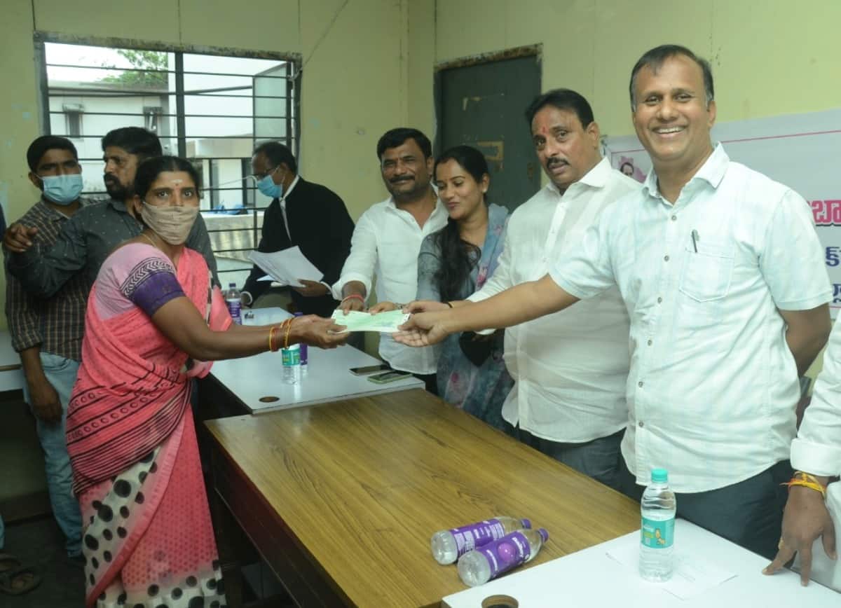 Kalyana lakshmi | పేదింటి ఆడబిడ్డలకు ఆసరాగా కల్యాణలక్ష్మి : ఎమ్మెల్యే దానం నాగేందర్‌