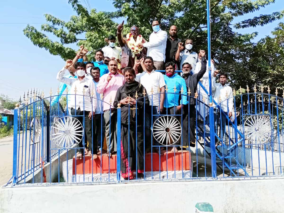 అంబేద్కర్‌ ఆశయాలు కొనసాగిద్దాం