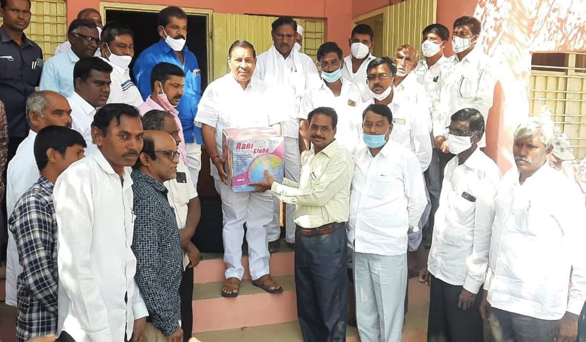 పాఠశాలల్లో మౌలిక వసతుల కల్పనకు కృషి