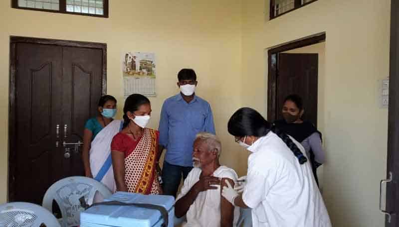 రెండు డోస్‌లు తప్పనిసరిగా తీసుకోవాలి