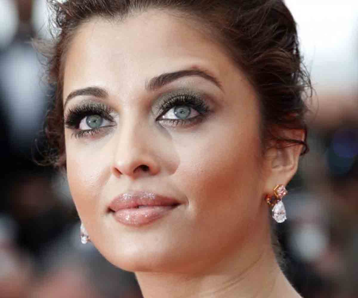 ప‌నామా పేప‌ర్ లీక్ కేసు.. ఐశ్వ‌ర్యారాయ్‌కి ఈడీ నోటీసులు