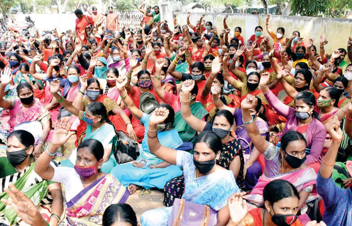 అంగన్‌వాడీలకు కొత్త వేతనాలు