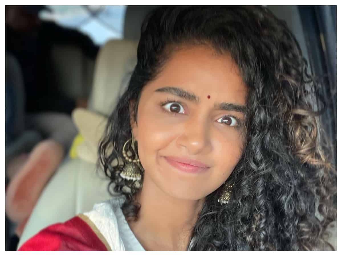 Anupama Parameswaran | అనుపమ పరమేశ్వరన్ బ్యూటిఫుల్ పిక్స్..